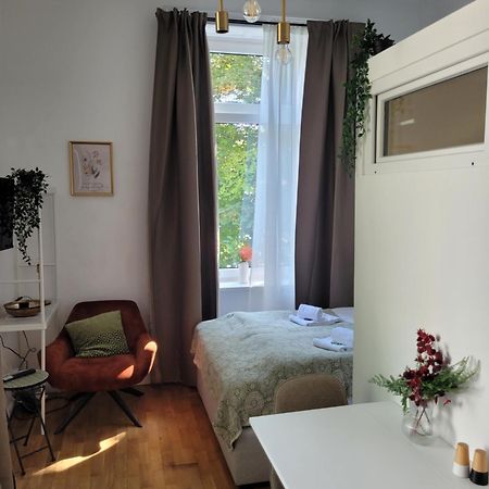Stay Studio 1 Zentral Balkon Parkplatz 바트피르몬트 외부 사진