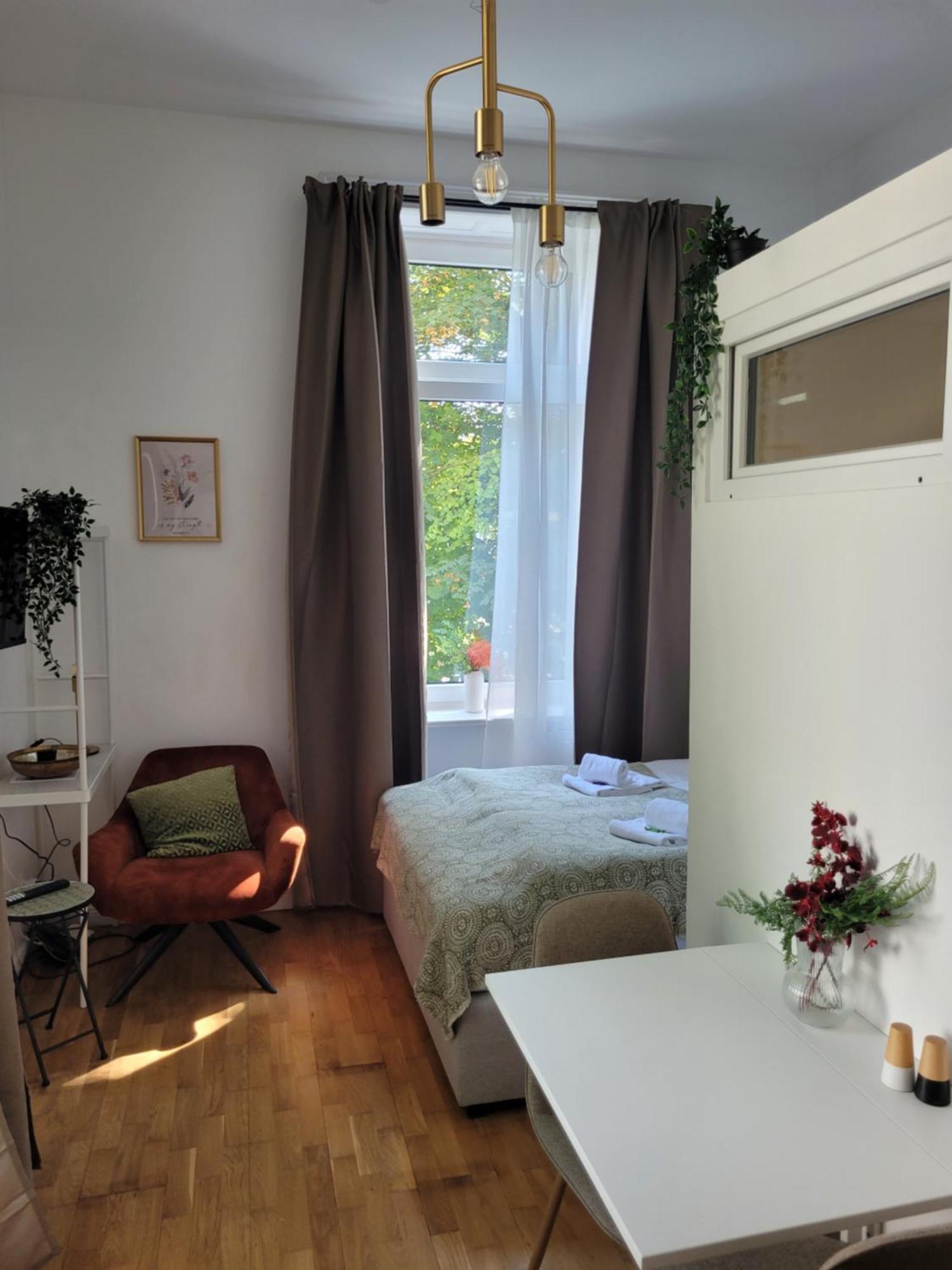 Stay Studio 1 Zentral Balkon Parkplatz 바트피르몬트 외부 사진
