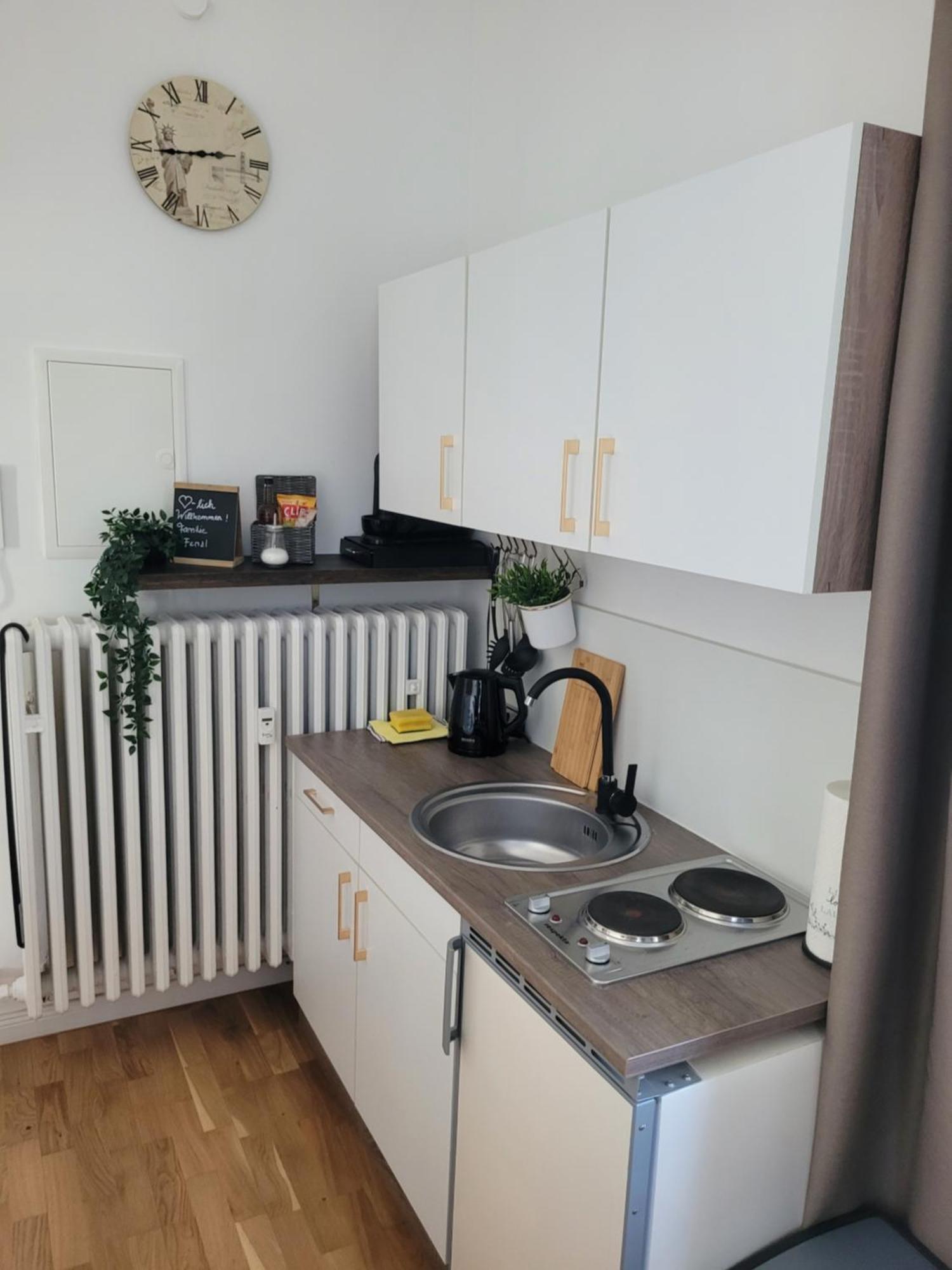 Stay Studio 1 Zentral Balkon Parkplatz 바트피르몬트 외부 사진