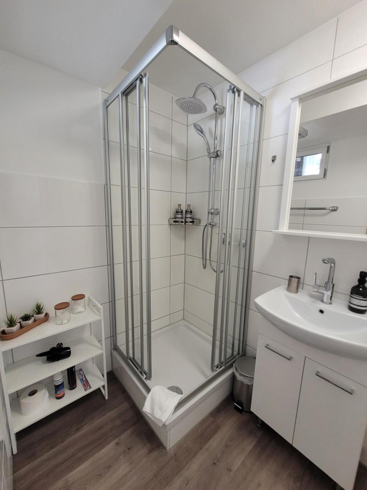 Stay Studio 1 Zentral Balkon Parkplatz 바트피르몬트 외부 사진